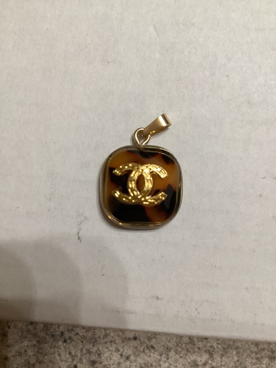 Jewelry - Chanel pendant.